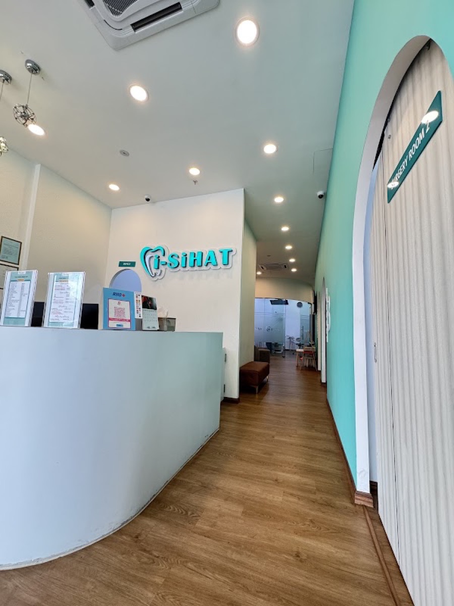 i-SiHAT Dental Care Shah Alam exterior