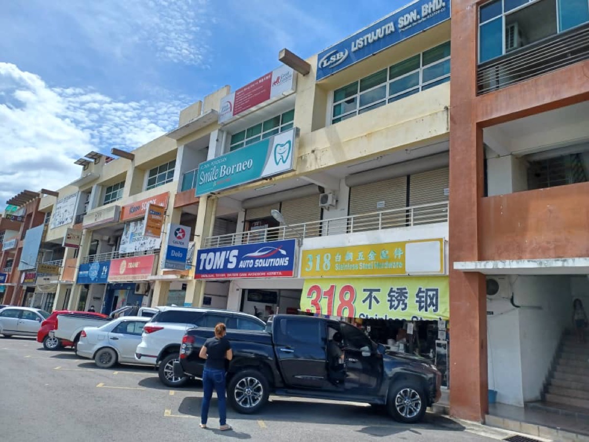 Smile Borneo Penampang exterior